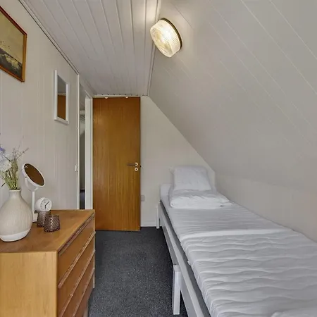 Alard - 300m To The Fjord By Interhome